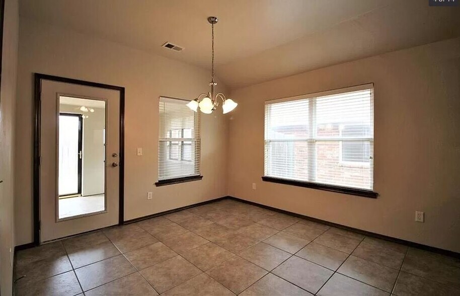 Building Photo - 2017 NW 176th Terrace