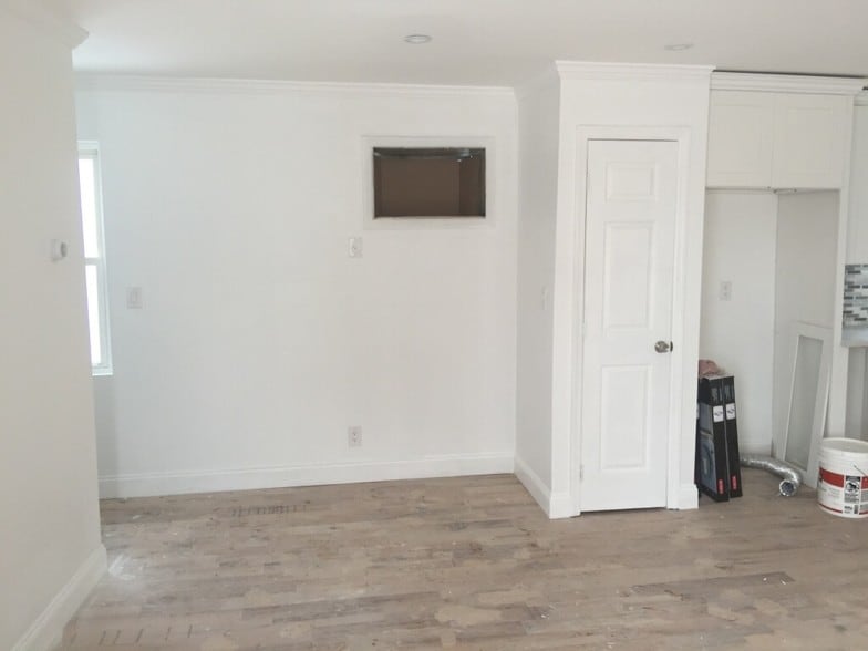 Building Photo - 9001 Farragut Rd