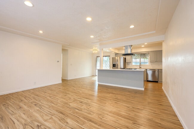 Building Photo - 2641 SE 168th Ave