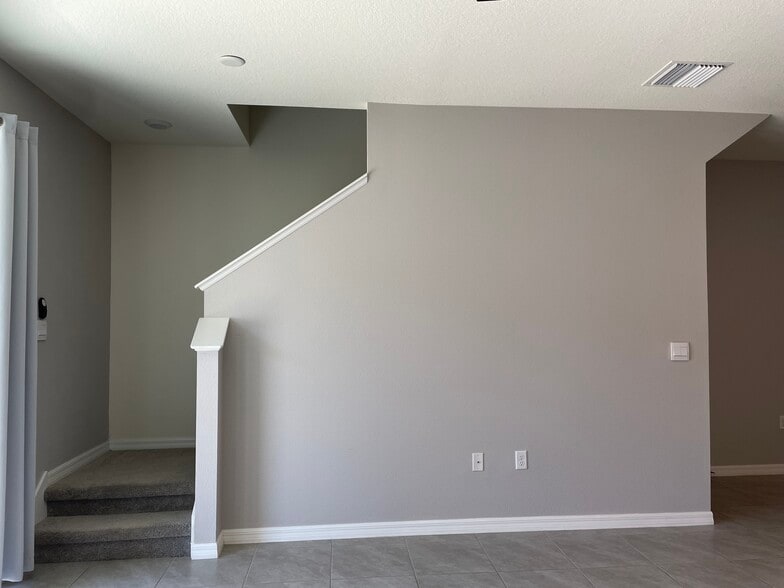Stairs to 2nd floor - 3525 Marigold Patch Ct