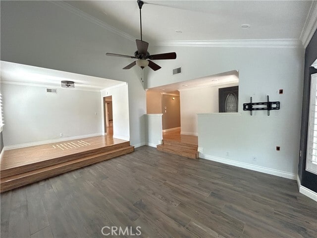Building Photo - 941 W 23rd St