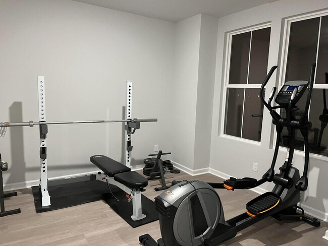 Building Photo - 147 Pine Gate Dr