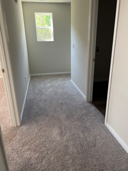 Building Photo - 4119 Garrison Ln