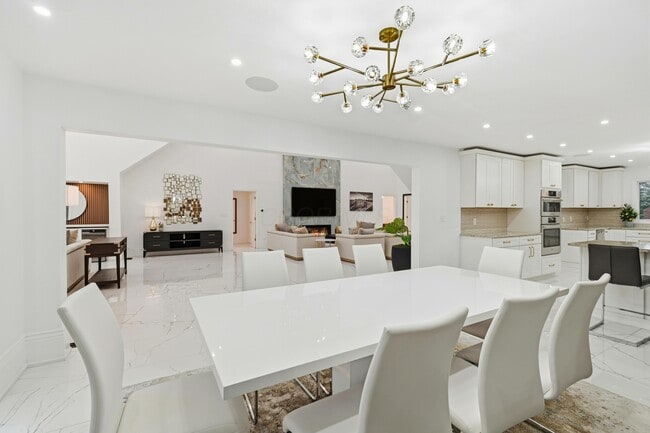 Building Photo - 8661 Craigston Ct