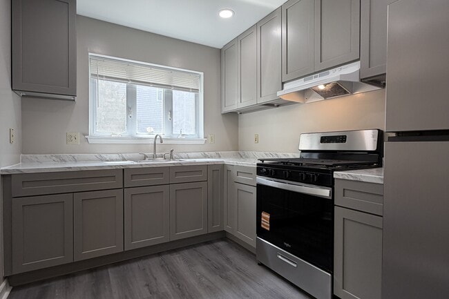 Building Photo - 1921 N 8th St