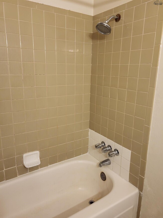 Building Photo - 4606 Tammy Dr
