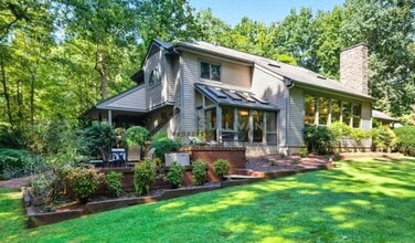 Building Photo - 2227 Graystone Ln