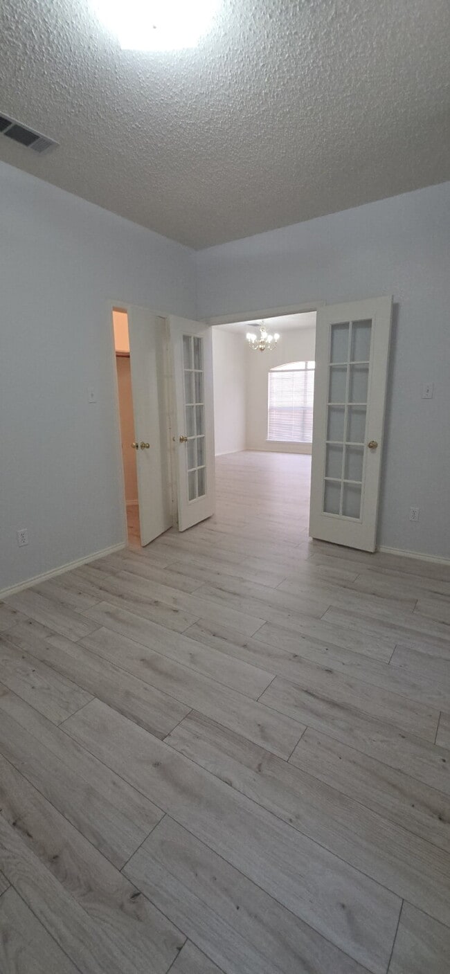 Building Photo - Beautifully Updated Arlington Home with Po...