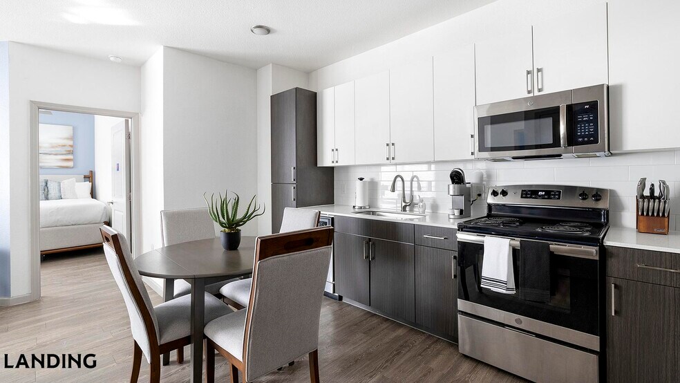 Building Photo - 1001 S Center St