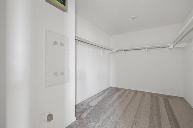 Building Photo - 14120 Purple Azalea Dr