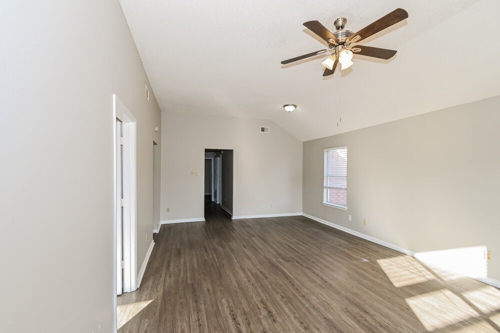 Building Photo - 5979 Prairie Cove