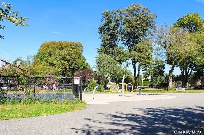 Building Photo - 35-19 214th Pl