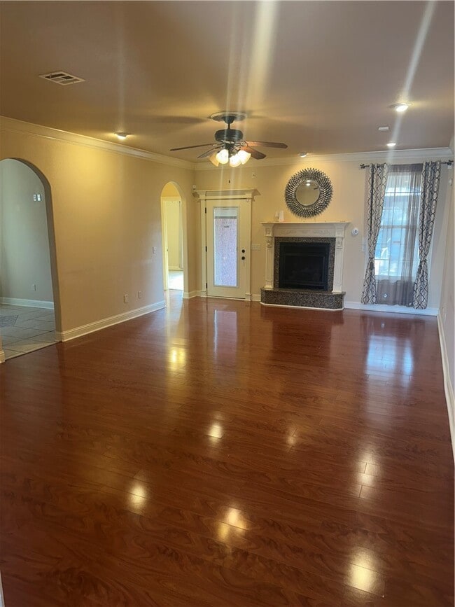 Building Photo - 4500 SW Swinton Dr