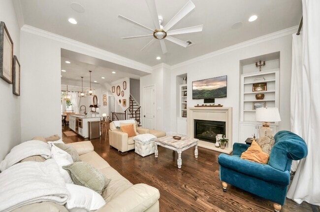 Building Photo - 15623 Broad St