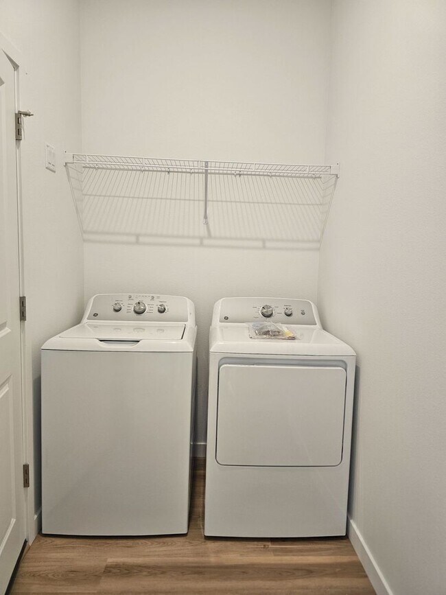 Building Photo - NEW Build in Sagebrush Neighborhood