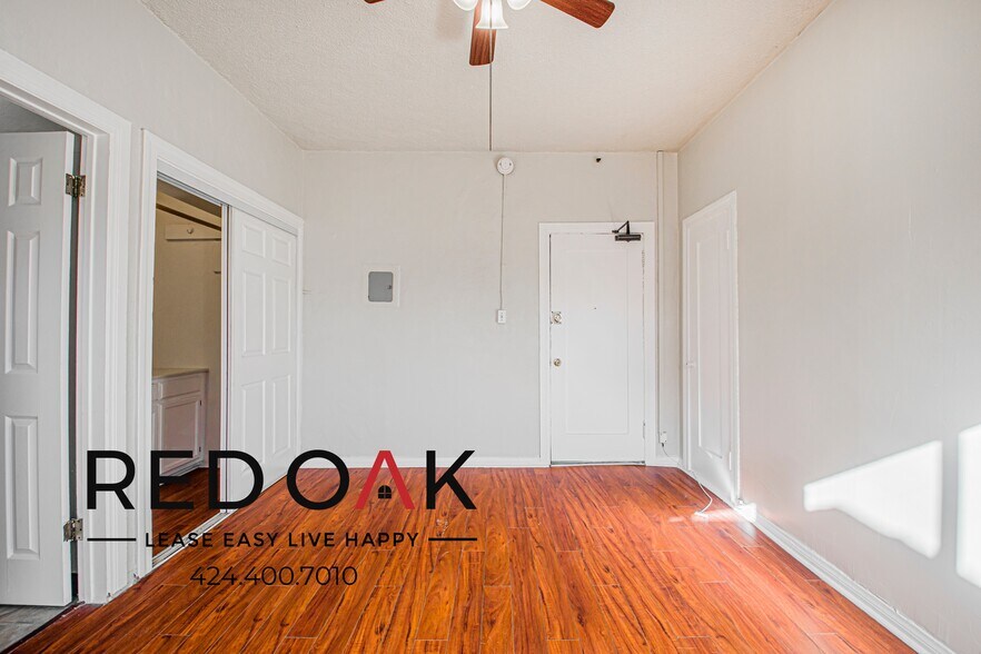 Building Photo - 1243 S Mariposa Ave