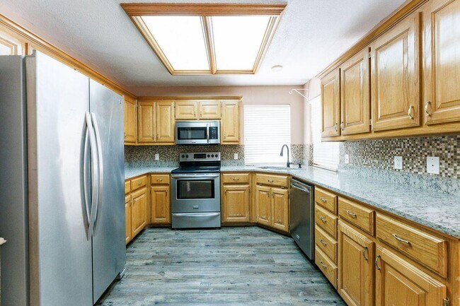 Building Photo - 5903 70th St