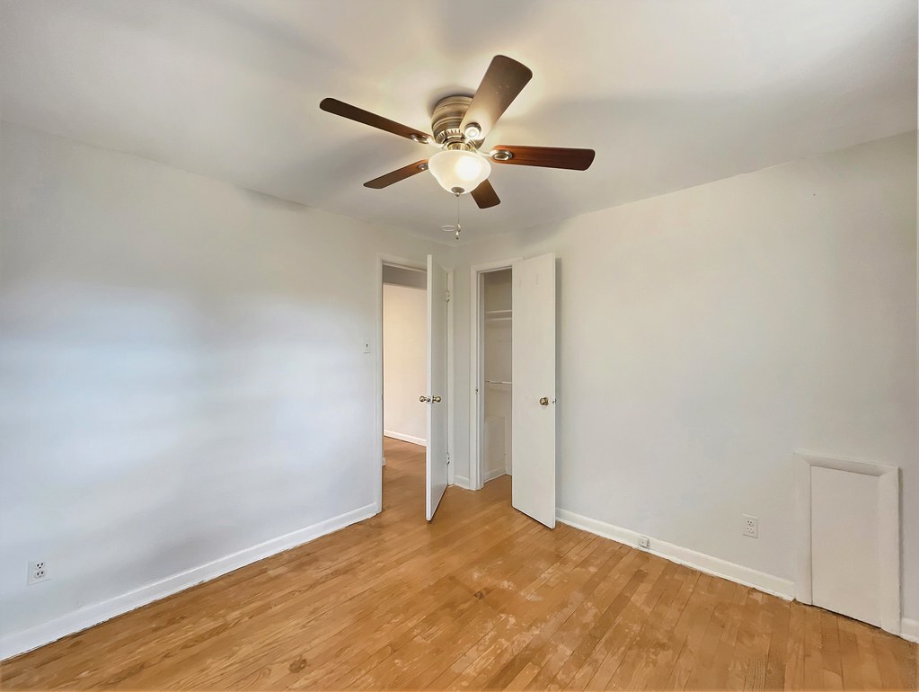 Building Photo - 1832 N Culpeper St