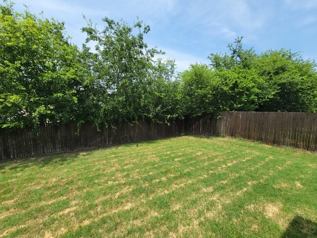 Building Photo - 9859 Marbach Rd