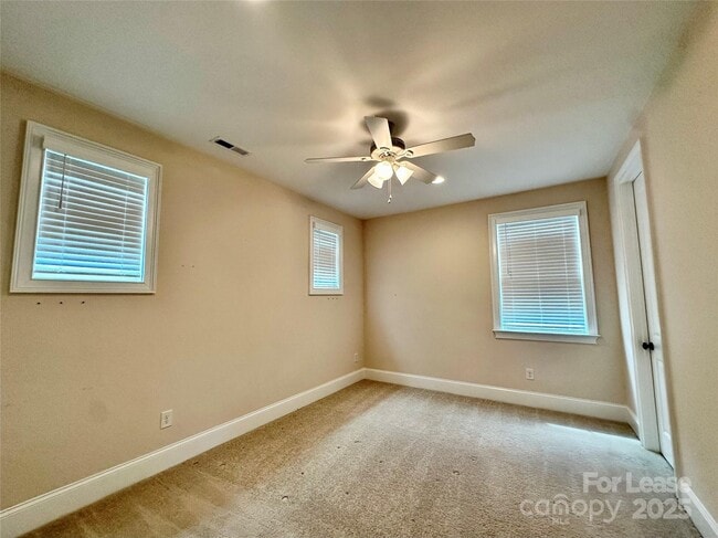 Building Photo - 929 Terramore Ln