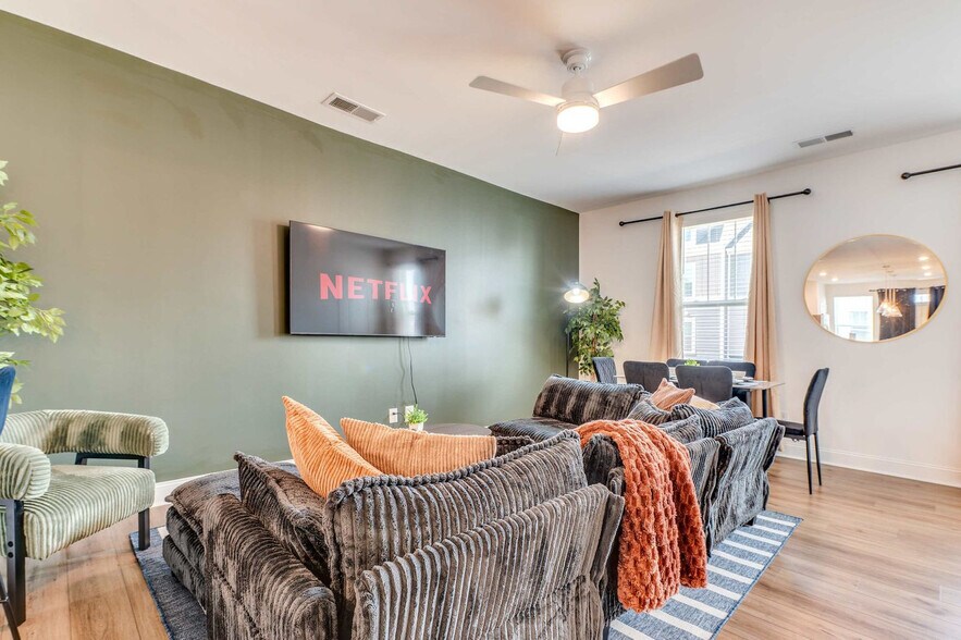 Building Photo - 3105 Banyan Btm Ln