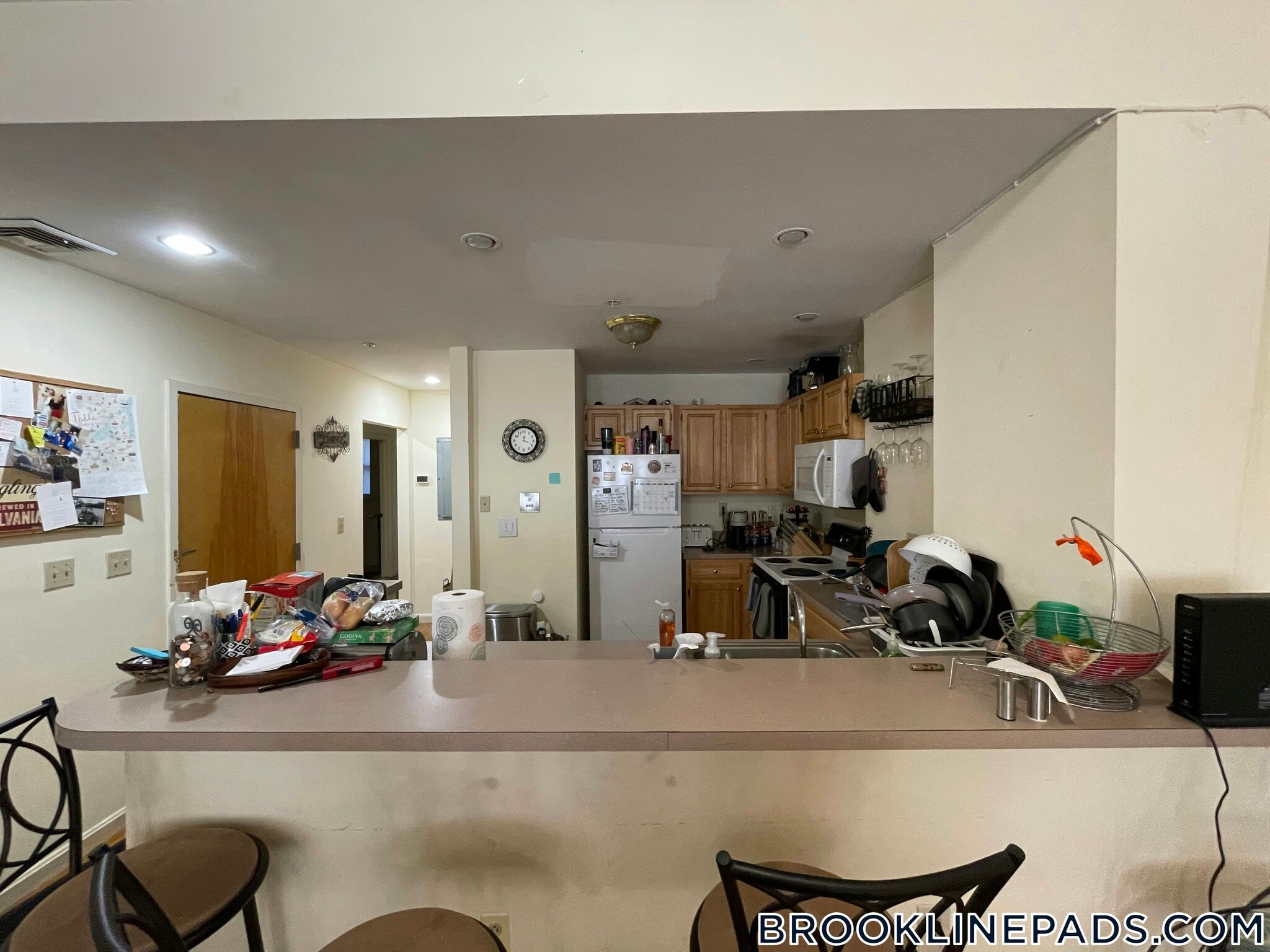 Building Photo - 1406 Beacon St