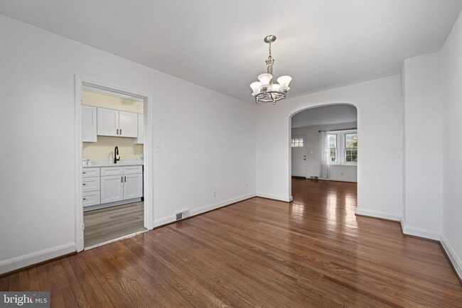 Building Photo - 132 Overbrook Rd