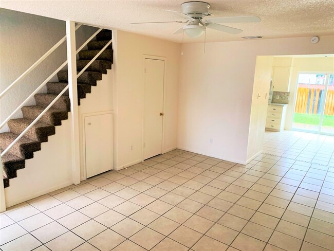Building Photo - 3409 Victoria Cir