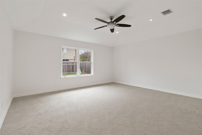 Building Photo - 8104 Doe Meadow Dr