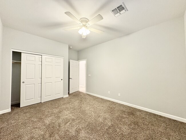 Building Photo - 9383 W Desert Bighorn Trail