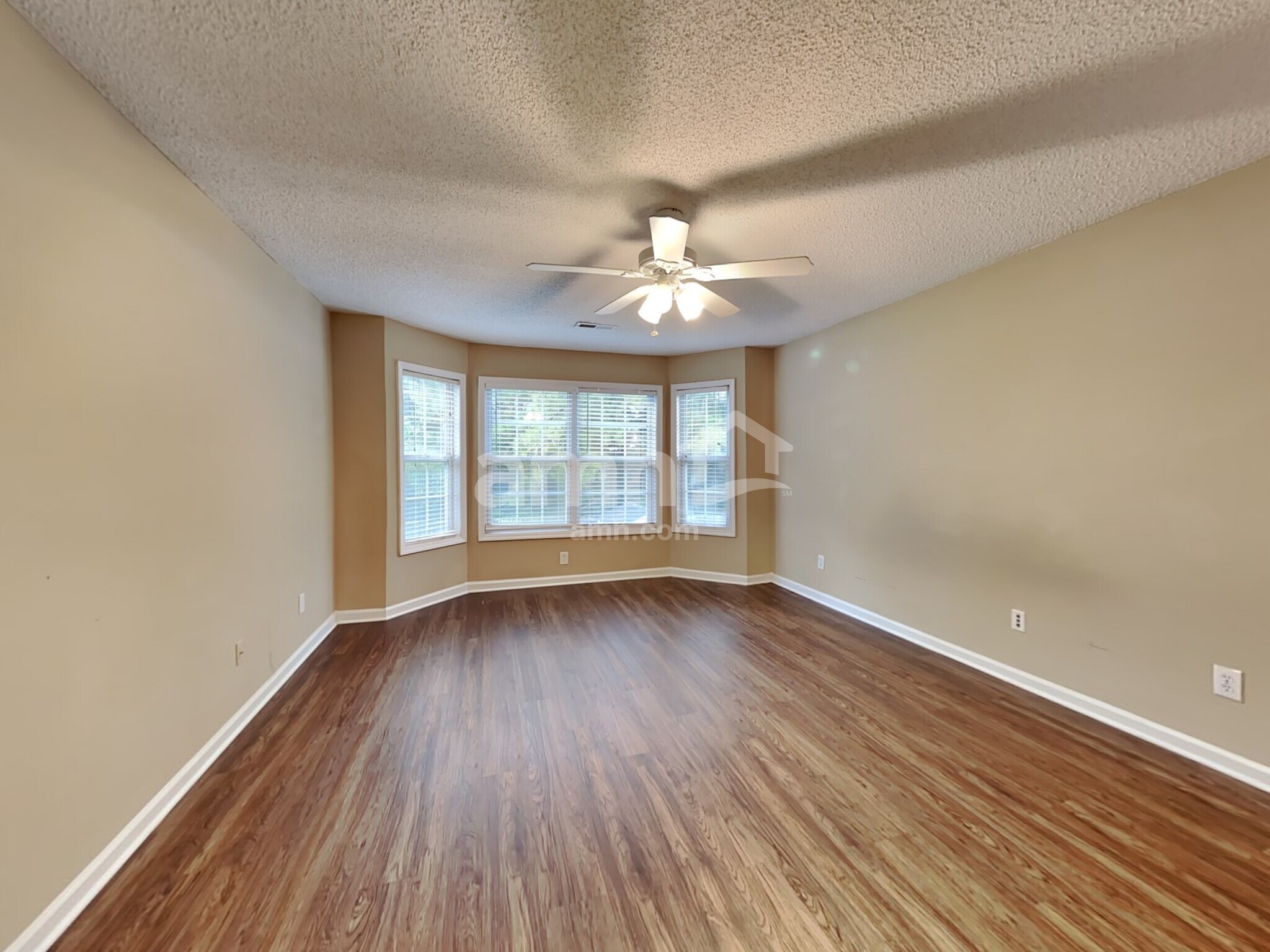 Building Photo - 4220 Lake Woodard Dr
