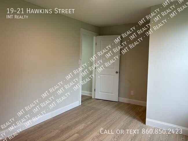 Building Photo - 19-21 Hawkins Street-