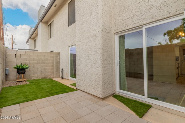 Building Photo - 3136 N 38th St