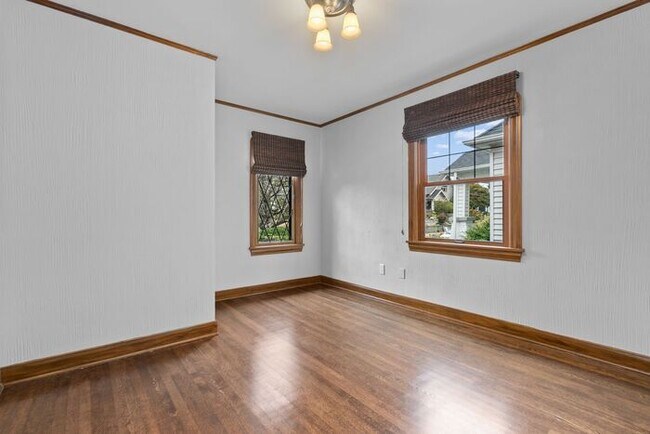 Building Photo - Stunning Air Conditioned 1931 Tudor in Coveted Admiral w/ Views
