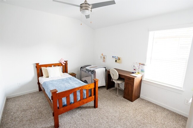 Building Photo - 14035 Vly Crk Ct