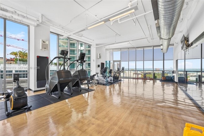 Building Photo - 888 Biscayne Blvd