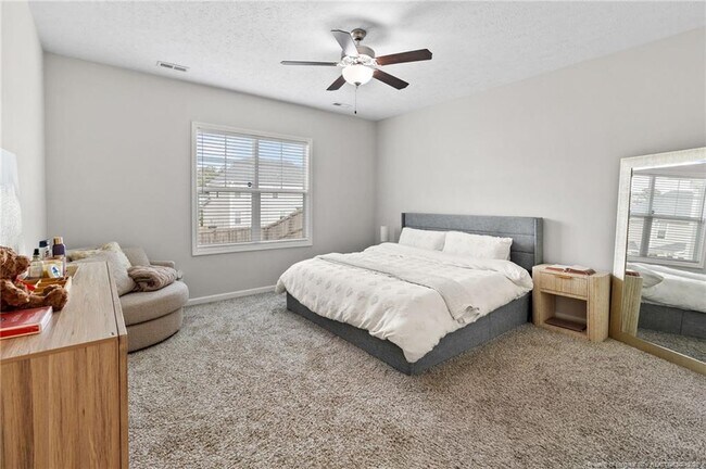 Building Photo - 516 Loom Dr