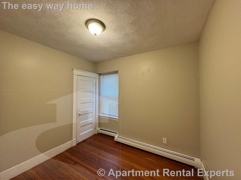 Building Photo - 97 Marion St