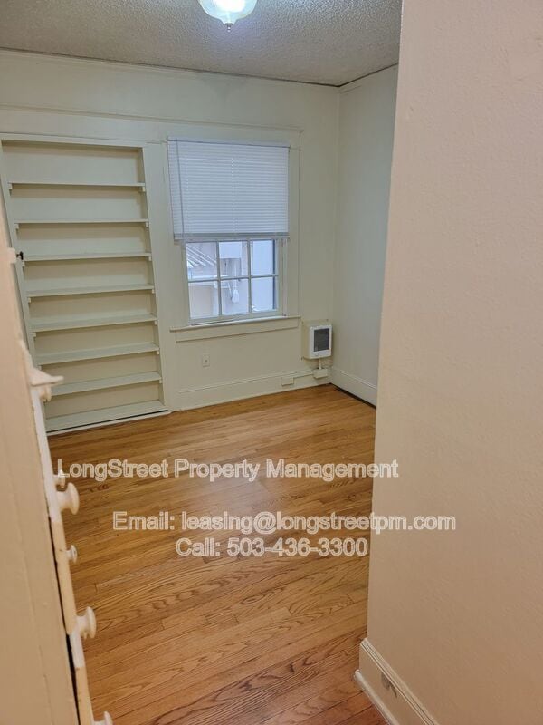 Building Photo - 1745 NW Jackson Ave