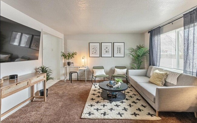 Building Photo - 35 S 100 W