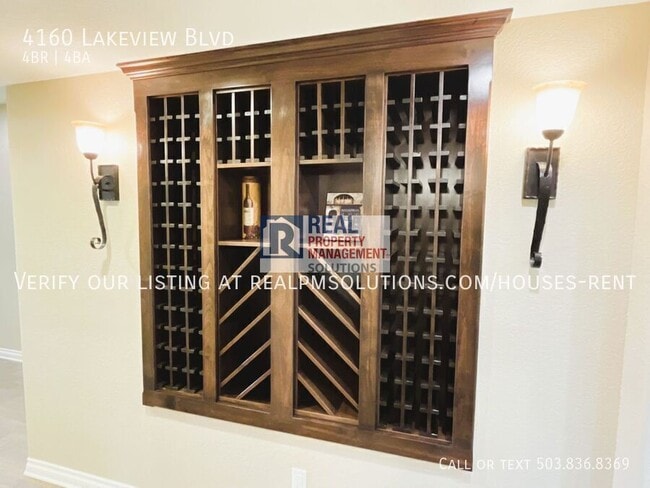 Building Photo - 4160 Lakeview Blvd