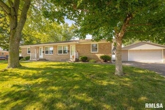 Building Photo - 3161 5th St