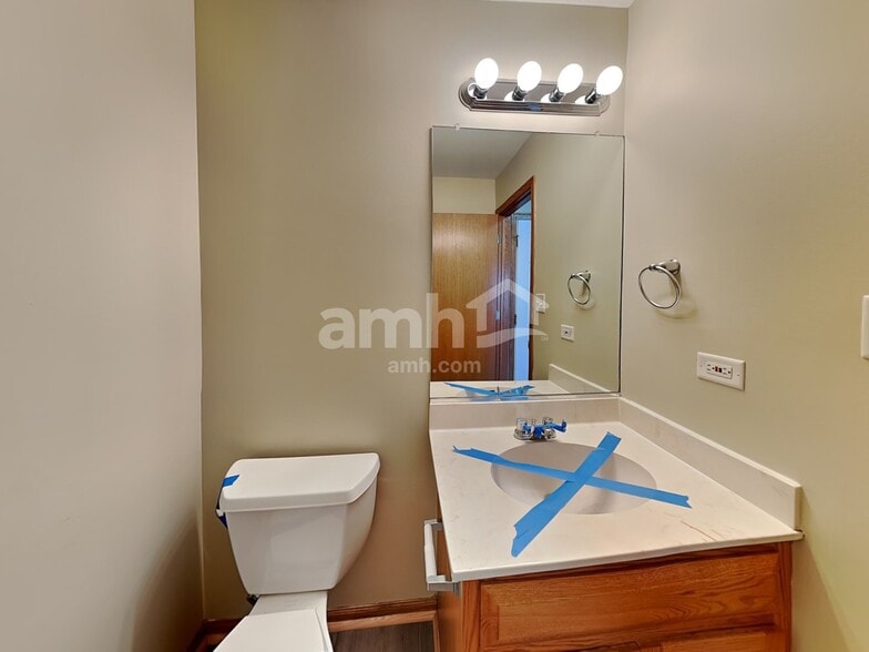 Building Photo - 24433 Independence Blvd