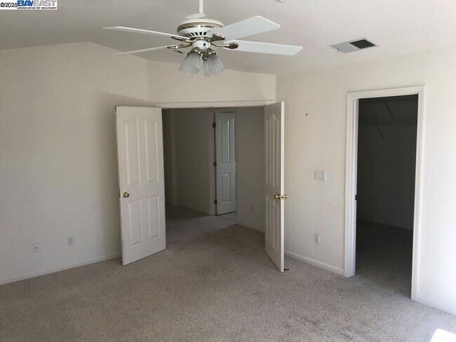 Building Photo - 2173 Leafcrest Common