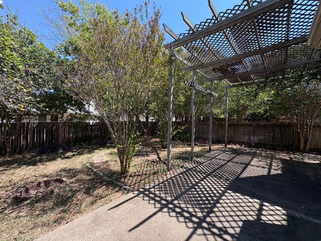Building Photo - 3516 Bratton Heights Dr