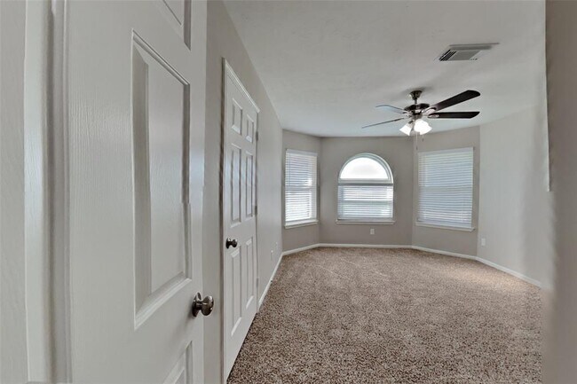 Building Photo - 26903 Regency Pines Dr
