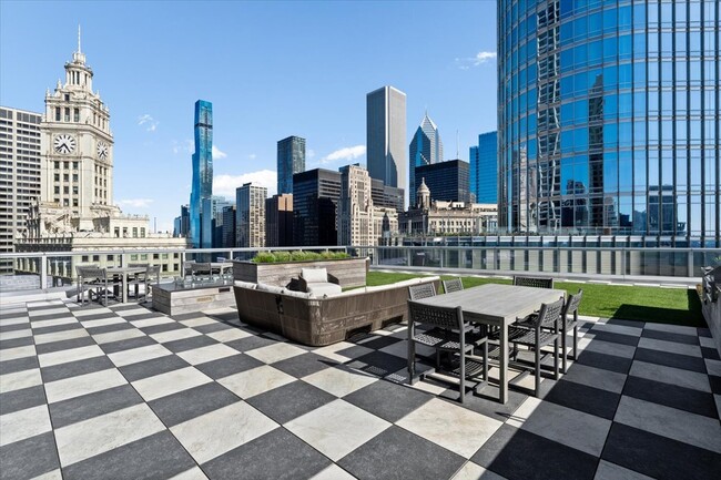 Building Photo - 403 N Wabash Ave