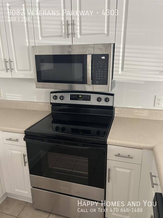 Building Photo - 8082 Veterans Pkwy