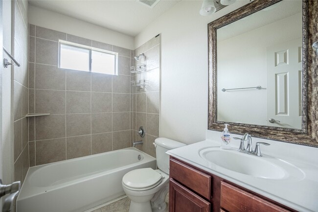 Building Photo - 22714 Pantego Ln