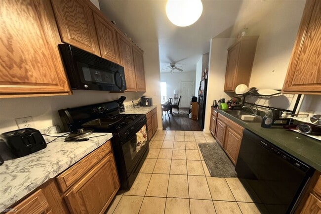 Building Photo - 1715 Arlington St